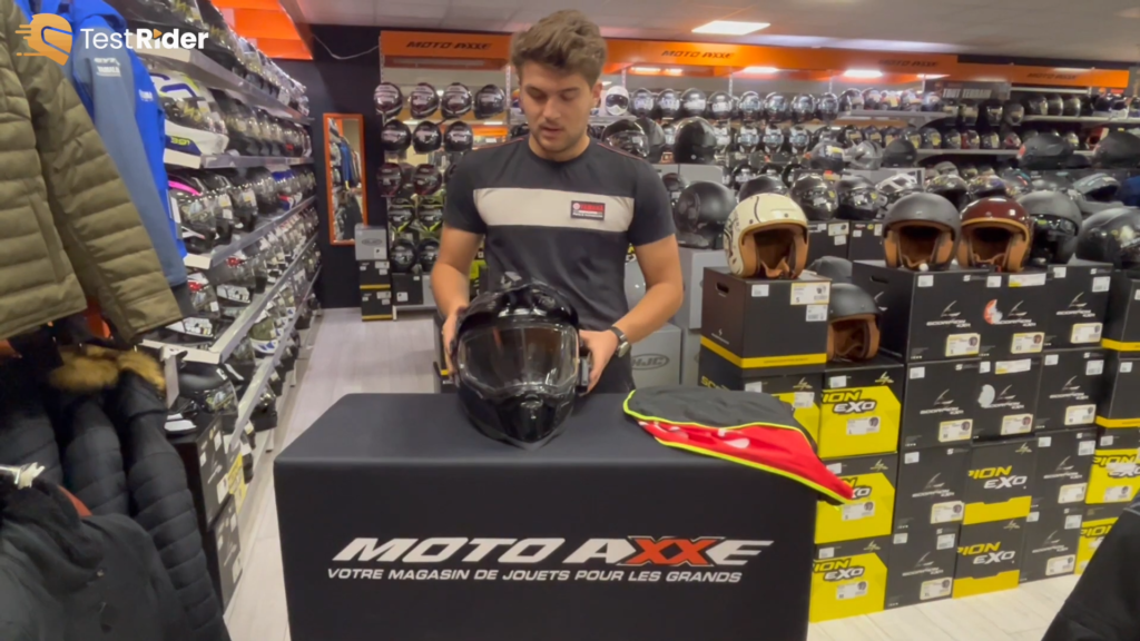 presentation du casque en magasin