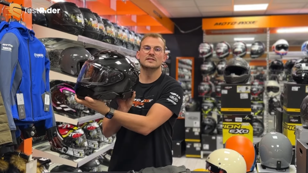 presentation du casque f71 carbon